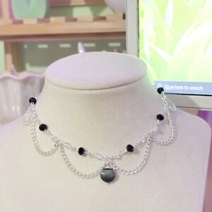 Elegant Silver and Black Shell Necklace